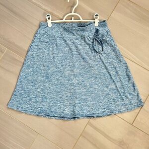 Kyodan A-line athletic skirt with side tie, size large